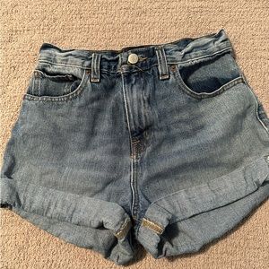 BDG Mom High Rise Jean shorts